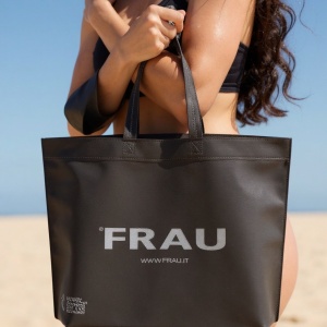 Frau